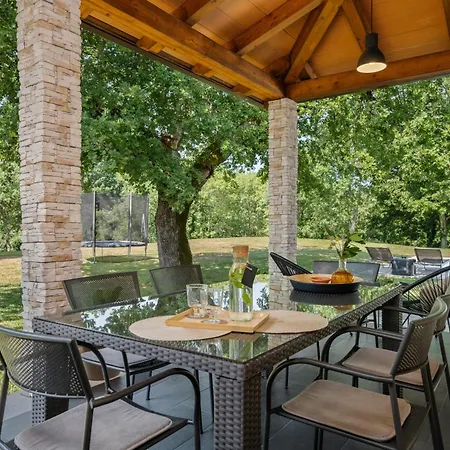 Βίλα Aria Labin For 6 Persons With Private 32 M2 Pool, Kids Playground And Large Garden Santalezi