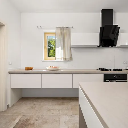 Aria Labin For 6 Persons With Private 32 M2 Pool, Kids Playground And Large Garden *